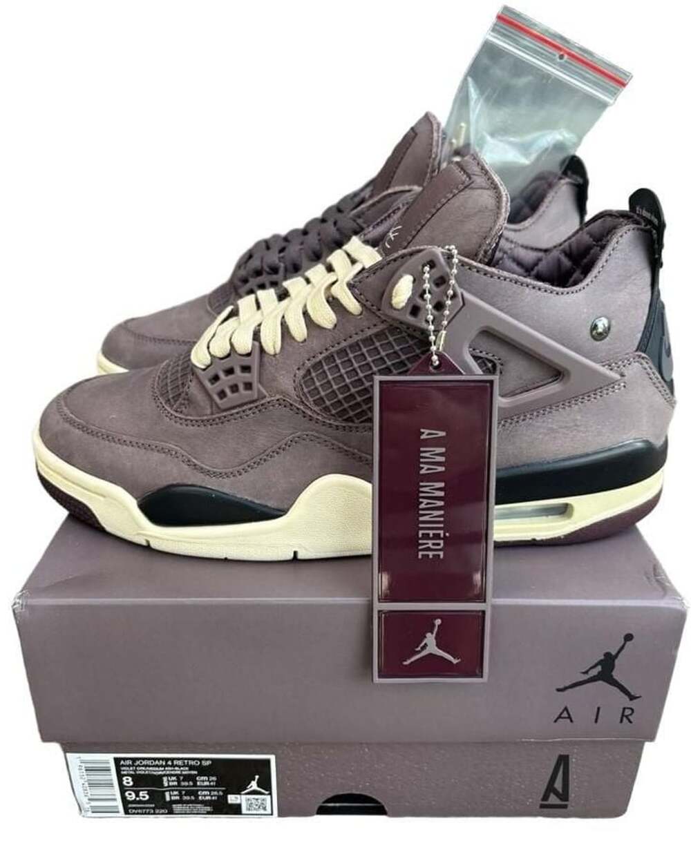 Nike Air Jordan 4 Retro SP A Ma Maniére ‘Violet Ore’. Size 8 men’s. Worn 1x